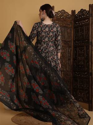 Floral Printed Anarkali Pure Cotton Kurta With Palazzos And Dupatta 5