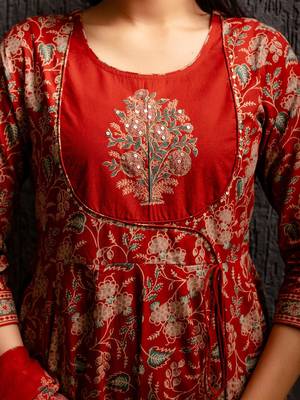Women Ethnic Motifs Printed Cotton Anarkali Kurta with Trousers & Dupatta 2