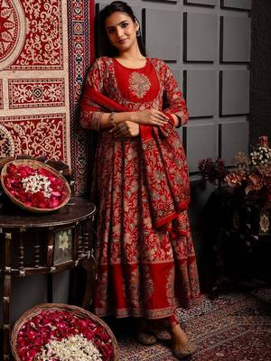 Women Ethnic Motifs Printed Cotton Anarkali Kurta with Trousers & Dupatta 6