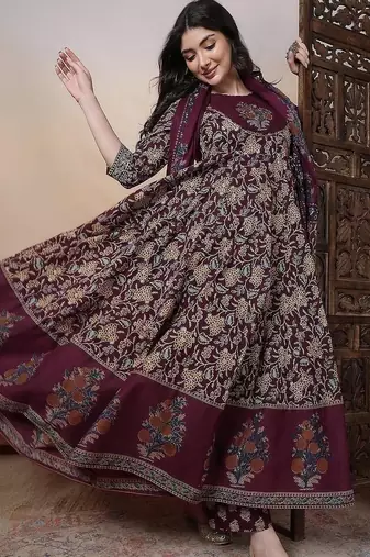 Women Burgundy Pure Cotton Kurta Sets