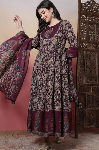 Women Burgundy Pure Cotton Kurta Sets