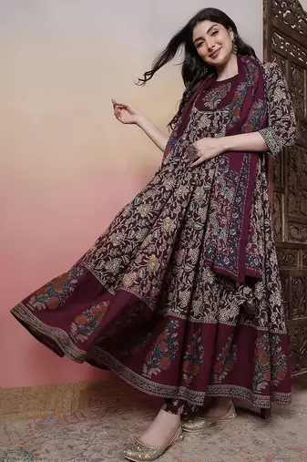 Women Burgundy Pure Cotton Kurta Sets
