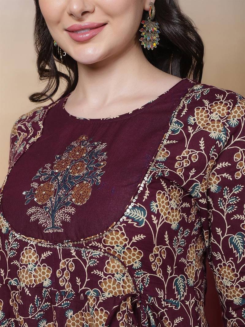 Women Burgundy Pure Cotton Kurta Sets
