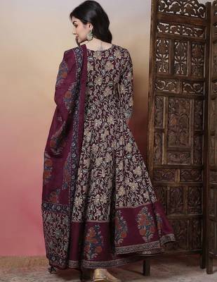Women Burgundy Pure Cotton Kurta Sets 6