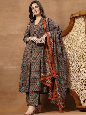 Printed Pure Cotton V-Neck Kurta & Palazzos With Dupatta 2