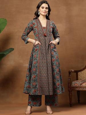 Printed Pure Cotton V-Neck Kurta & Palazzos With Dupatta 5