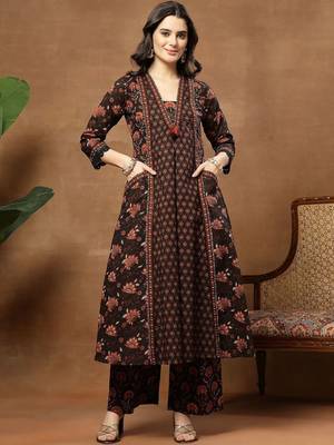 Printed Pure Cotton V-Neck Kurta & Palazzos With Dupatta 6