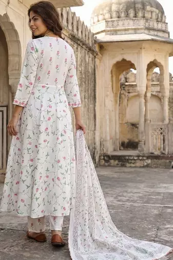 Women Floral Printed Panelled Pure Cotton Kurta with Trousers & With Dupatta