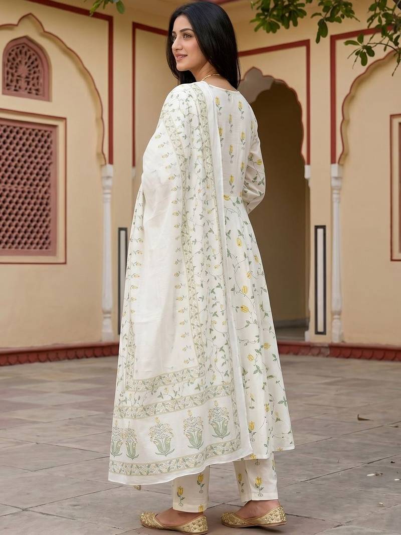 Floral Printed Regular Pure Cotton Kurta with Trousers & Dupatta