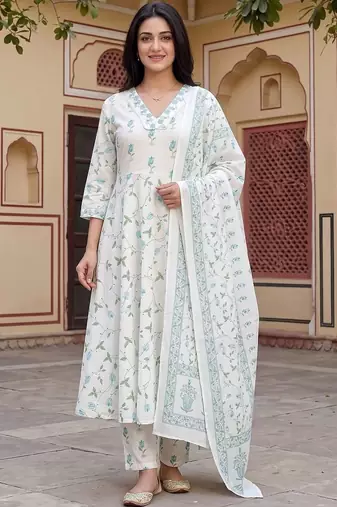 Women Floral Printed Regular Pure Cotton Kurta with Trousers & With Dupatta