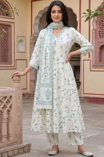 Women Floral Printed Regular Pure Cotton Kurta with Trousers & With Dupatta