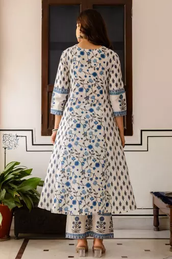 Women Floral Printed Cotton Kurta with Palazzo & Dupatta