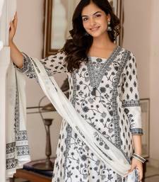 Women Floral Printed Sequinned Pure Cotton Kurta with Palazzos & Dupatta Kurta Sets