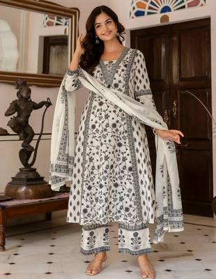 Women Floral Printed Sequinned Pure Cotton Kurta with Palazzos & Dupatta Kurta Sets 2