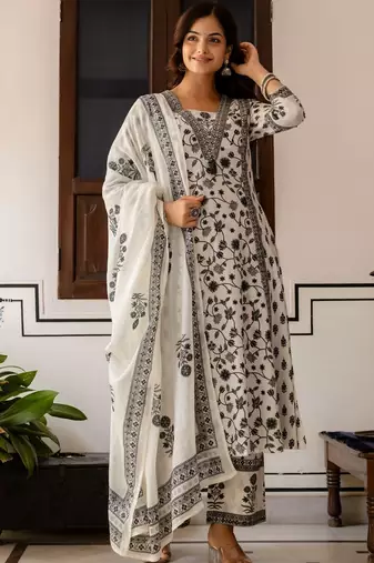 Women Floral Printed Sequinned Pure Cotton Kurta with Palazzos & Dupatta Kurta Sets