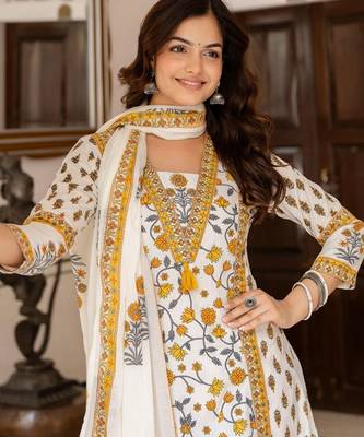 Floral Printed Bagru Pure Cotton Kurta with Palazzos & Dupatta 1