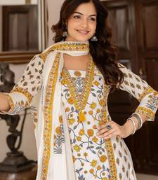 Floral Printed Bagru Pure Cotton Kurta with Palazzos & Dupatta