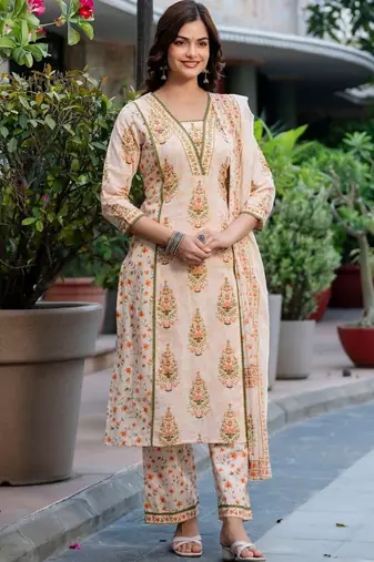 Women Floral Printed Regular Pure Cotton Kurta with Trousers & With Dupatta