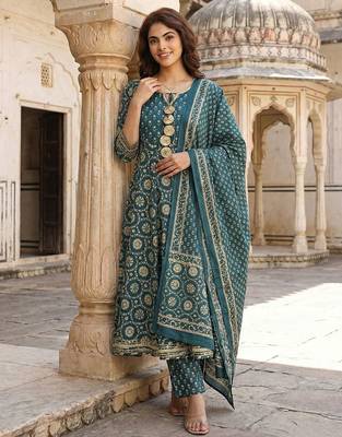 Floral Printed Regular Gotta Patti Pure Cotton Kurta with Trousers & With Dupatta 5