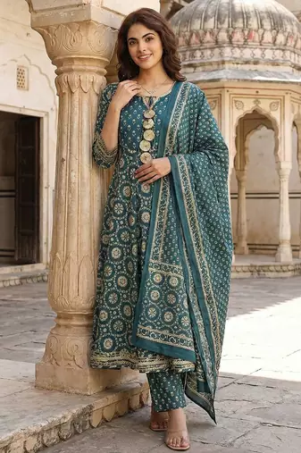 Floral Printed Regular Gotta Patti Pure Cotton Kurta with Trousers & With Dupatta
