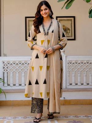 Women Printed Regular Thread Work Pure Cotton Kurta with Trousers & With Dupatta 2