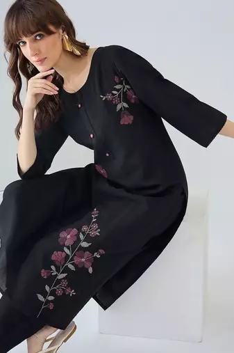 Women Floral Embroidered Regular Thread Work Kurta with Trousers