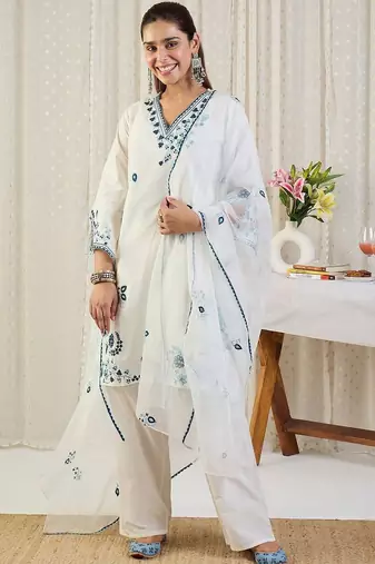 Ethnic Motifs Embroidered Thread Work Pure Cotton Kurta With Trousers & Dupatta