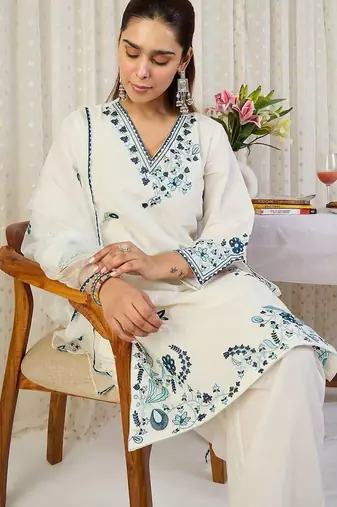 Ethnic Motifs Embroidered Thread Work Pure Cotton Kurta With Trousers & Dupatta