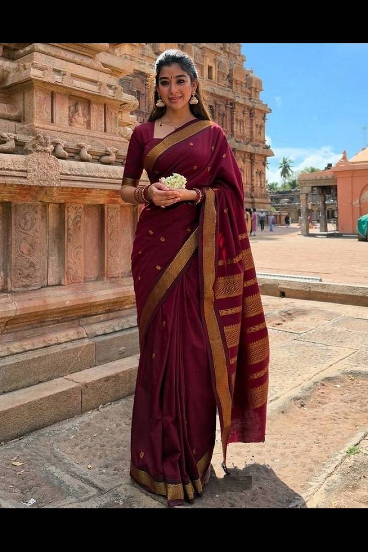 Maroon silk blend banarasi saree with unstitched blouse piece