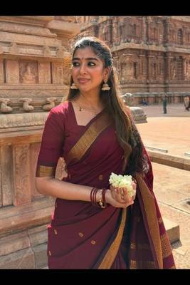 Maroon silk blend banarasi saree with unstitched blouse piece 3