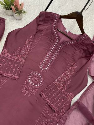 onion pink color sequence embroidery and mirror work chanderi salwar suit 2