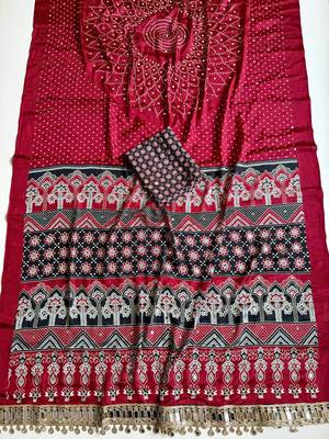 Maroon Color Printed And Mirror Work Silk Blend Saree 2