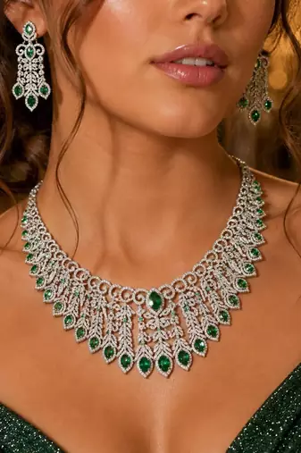 Emerald Green Teardrop Bridal Jewelry Set: Victorian Choker Necklace, Dangle Earrings