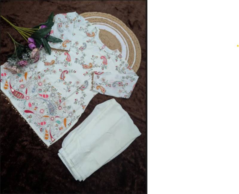 crepe silk blend embroidered kurti set with pant