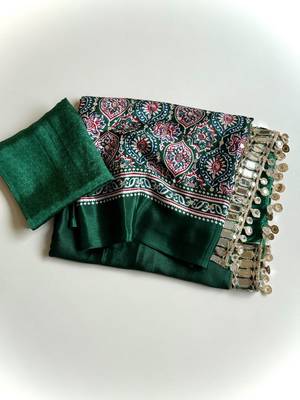 Green Color Printed And Mirror Work Silkm Blend Saree 4