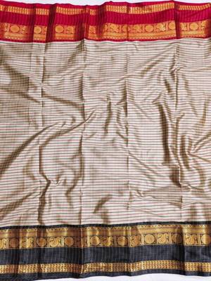 Beige chettinad saree cotton silk ganga jamuna saree with blouse 5