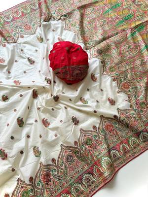 White Color Zari Weaving Work Silk Blend Saree 3