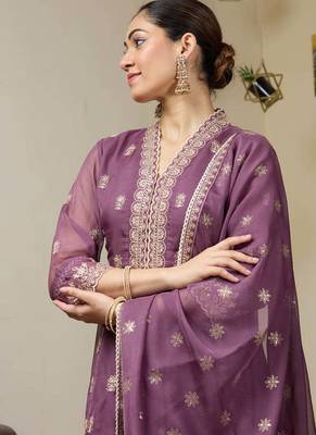 Light purple georgette full stitched wedding gowns upto 44 3