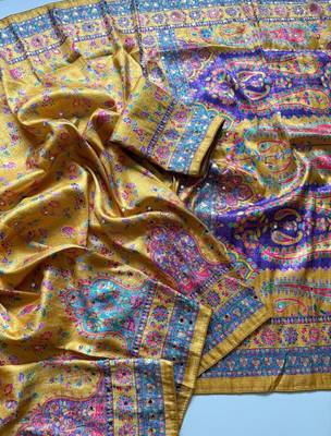Mustard Color Zari Weavind Work Silk Blend Saree 3