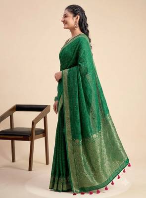 Green solid chiffon ethnic saree with blouse 3