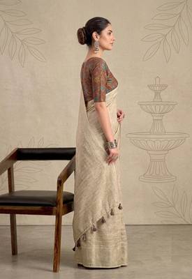 Beige solid chiffon ethnic saree with blouse 3