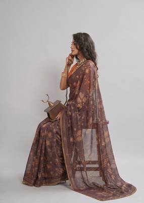 Brown floral georgette ethnic saree with blouse 4