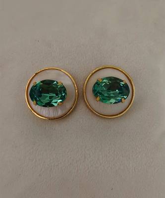 Gold plated green crystal stone stud earrings 3