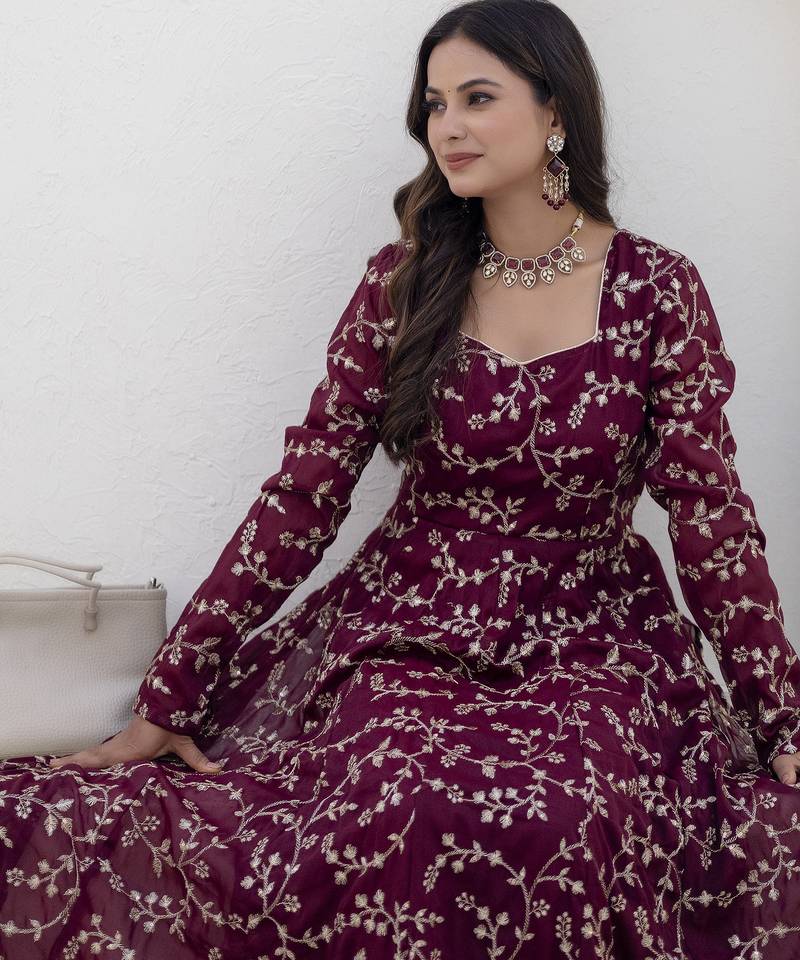 Ftdiva women burgundy color long front cut long kurta with pant