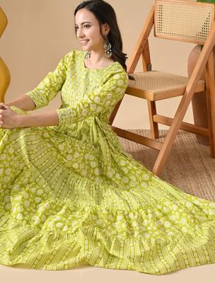 Ftdiva women's  embroidered anarkali green printed kurti in rayon 3