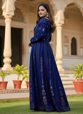 Ftdiva paisley printed anarkali kurta in blue 3