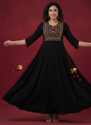 Ftdiva women's  embroidered anarkali black printed kurti in rayon 1
