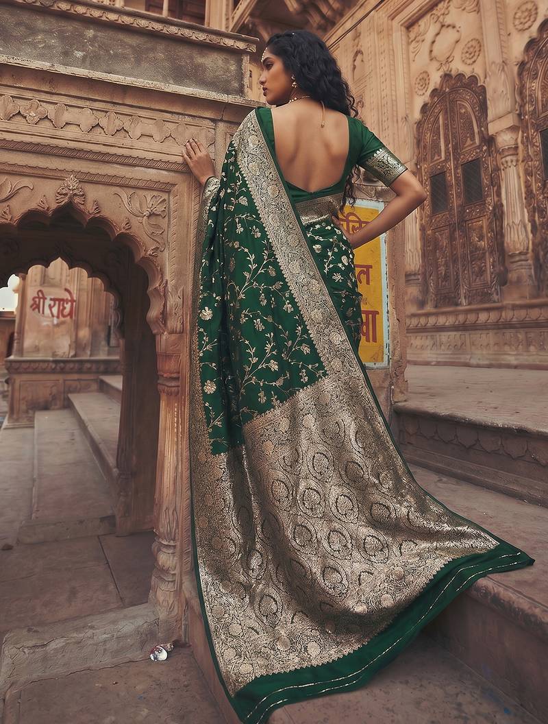 d green silk blend saree with blouse