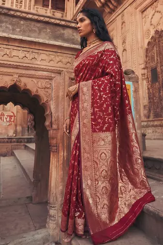 red silk blend saree with blouse