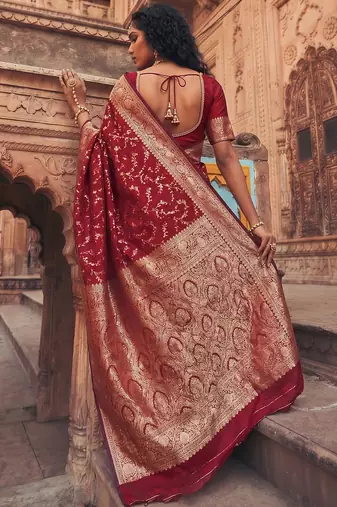 red silk blend saree with blouse